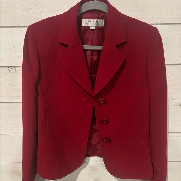 Tahari Arthur S. Levine Red Women's Jacket size 4. Great condition! - Picture 2 of 14